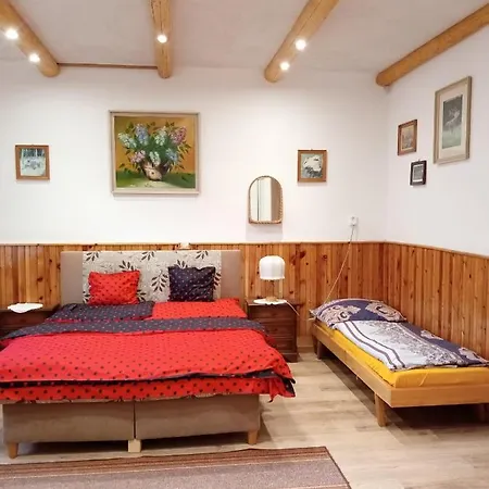 Liptak Δωμάτια σε οικογενειακή κατοικία