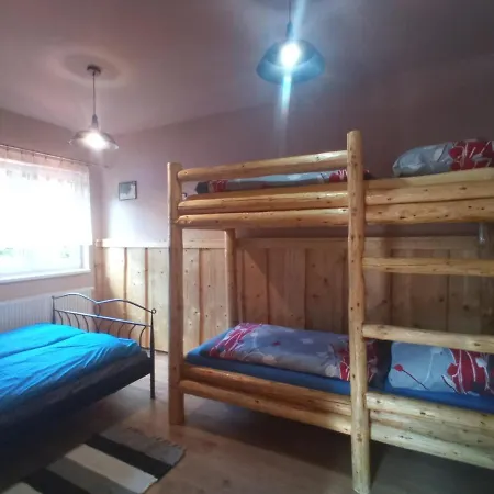 Δωμάτια σε οικογενειακή κατοικία Liptak